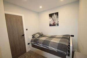 Photo 27- click for photo gallery